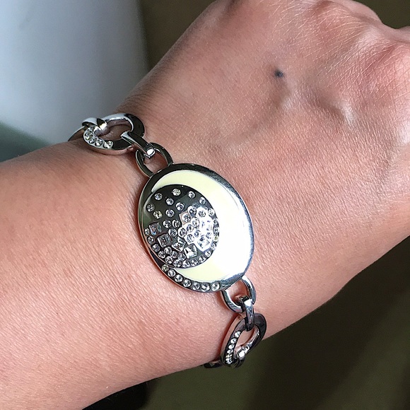 🖤Swarovski💕crystal toggle bracelet - Picture 1 of 15